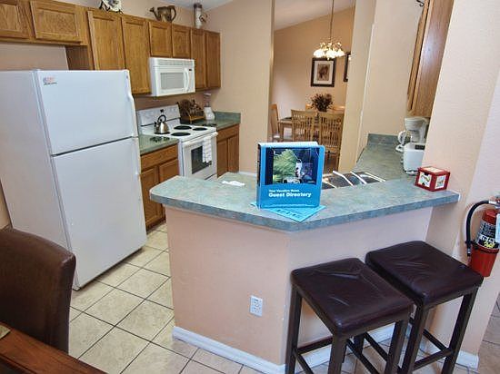 Orlando Dream Home Kitchen and Bar