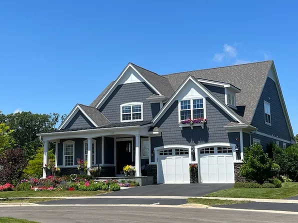 1542 Woodview Ln, Northbrook, IL 60062