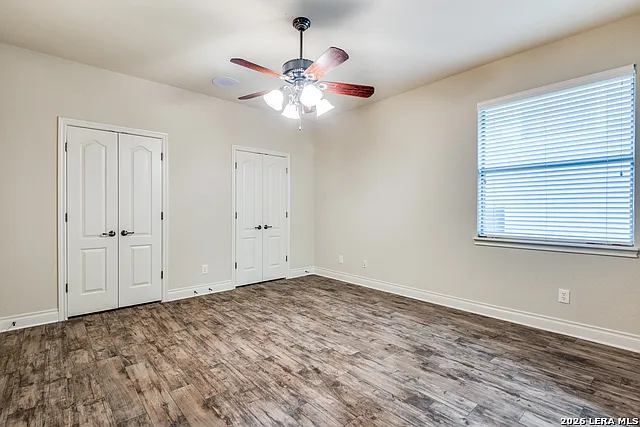 110 Evans Oak Ln — Photo 13