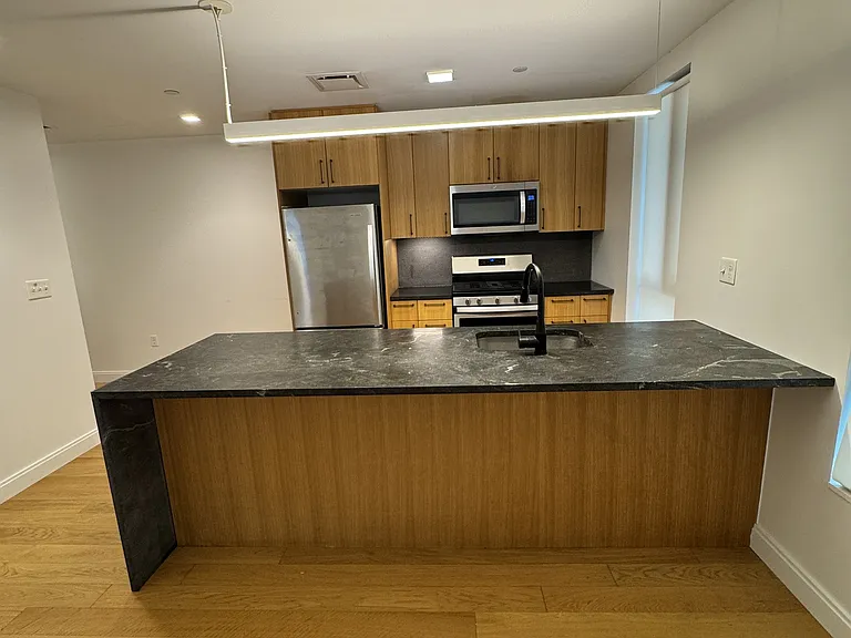 31 Gardner Rd #109A — Photo 2