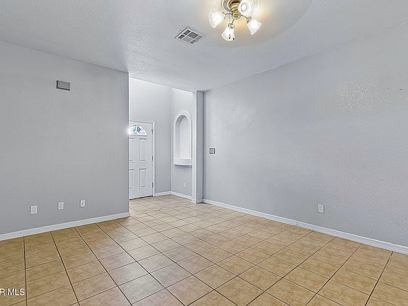 5th image of 3150 N Yarbrough Dr APT D-1