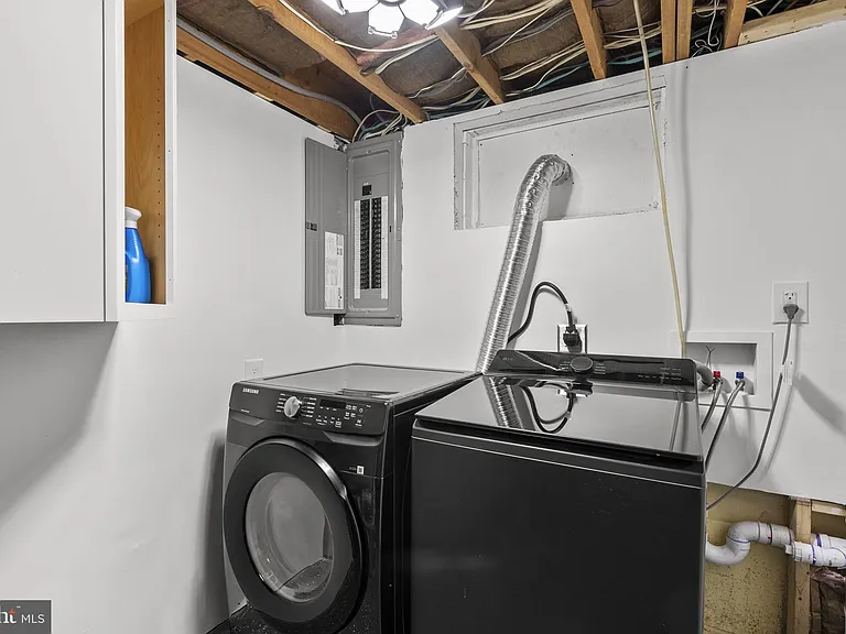 3887 Shadywood Dr — Photo 39