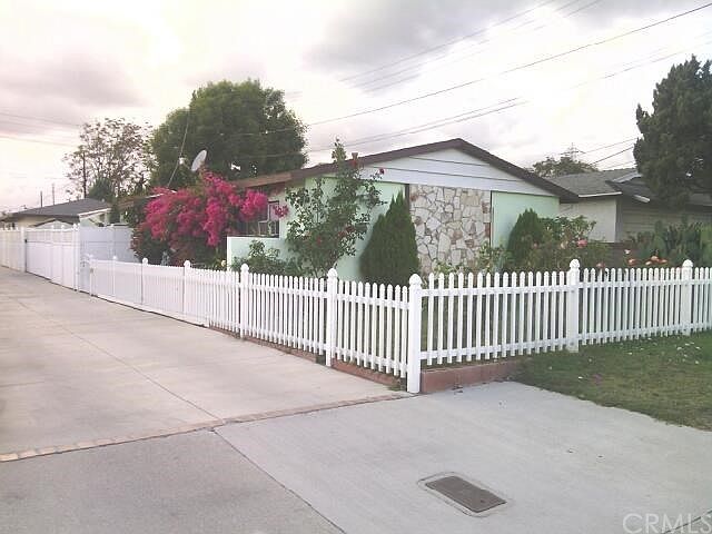 1st image of 5041 Bartlett Ave