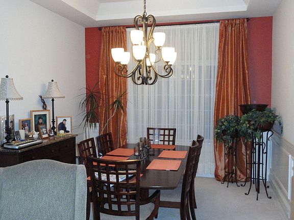 Formal Dining