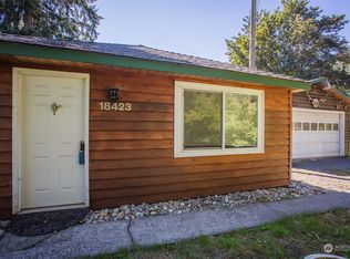 18423 SE May Valley Rd, Issaquah, WA 98027