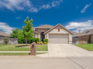 412 Braewick Dr, Fort Worth, TX 76131