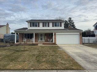 33355 Marion Ct, Chesterfield, MI