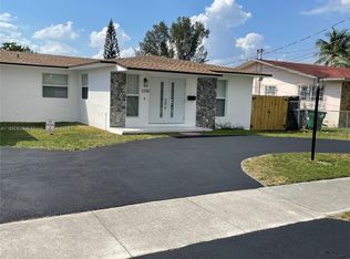 2250 SW 69th Ave, Miami, FL 33155
