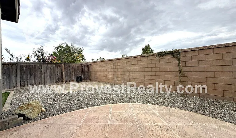8440 Hoover Ct — Photo 24
