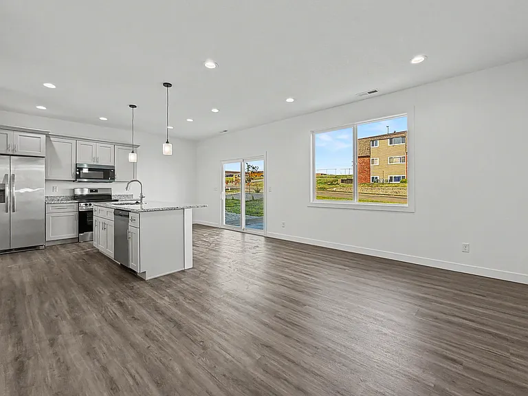 5330 Gaines St — Photo 11