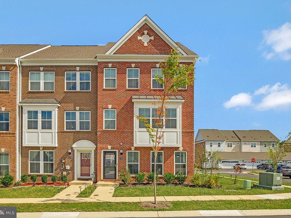 1st image of 11525 Charlotte Bronte Ln