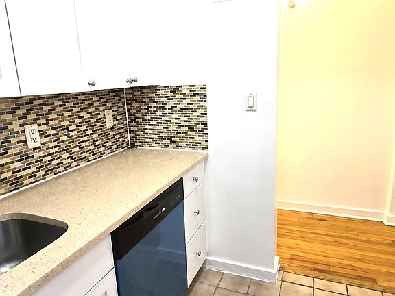 2nd image of 321 E 66th St APT 5E