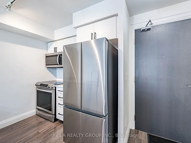 8 Trent Ave #704 — Photo 15