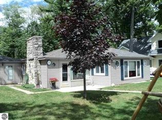 68 N Huron Rd, Au Gres, MI 48703