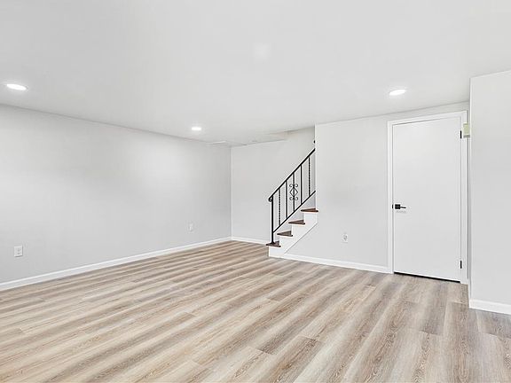 5th image of 1545 W Tremont St