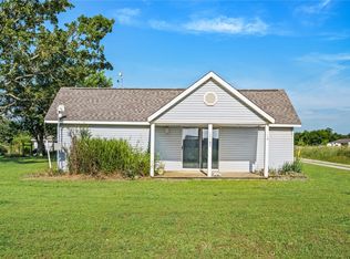 13183 Shady Grove Rd, Gravette, AR 72736