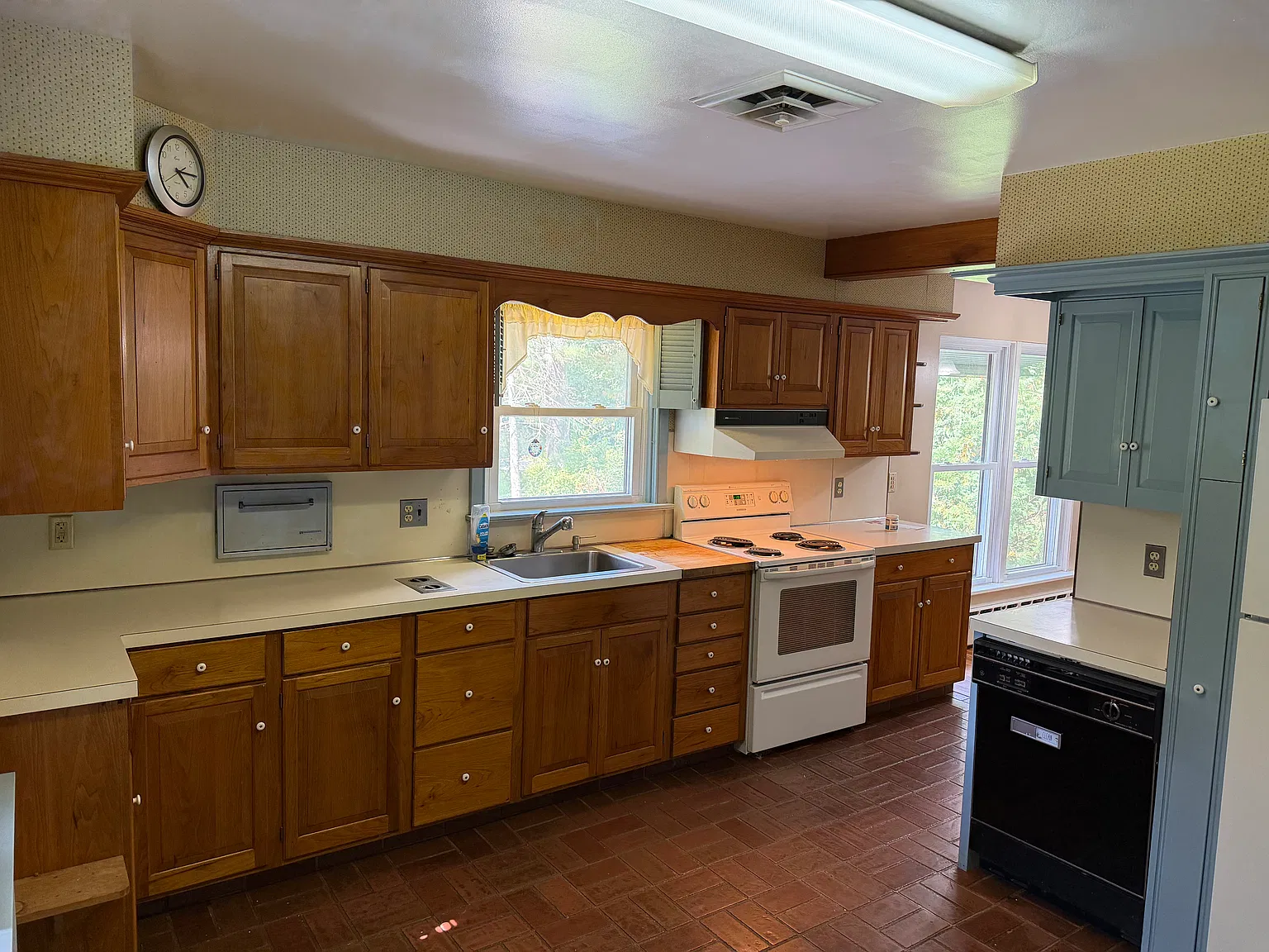 3 bed, 1560 sqft, $2,750 — Photo 4