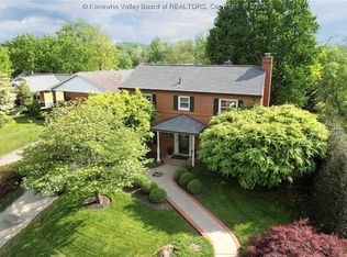 811 Walnut Rd, Charleston, WV 25314