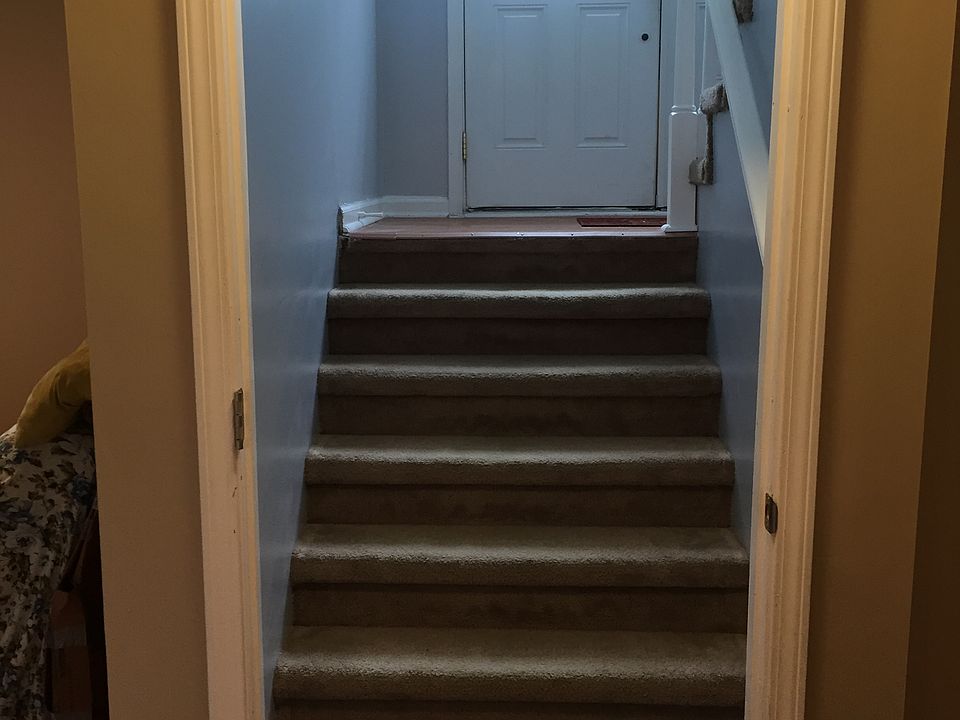 1st image of 1006 Idylwild Dr