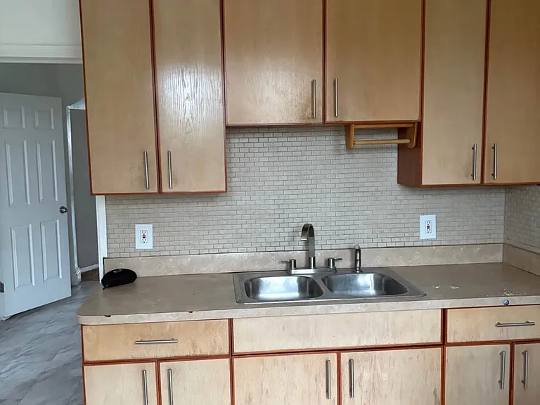807 73rd St #2 — Photo 10