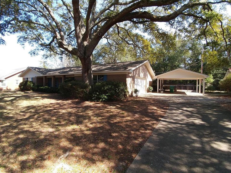 1st image of 137 Woodhaven Dr