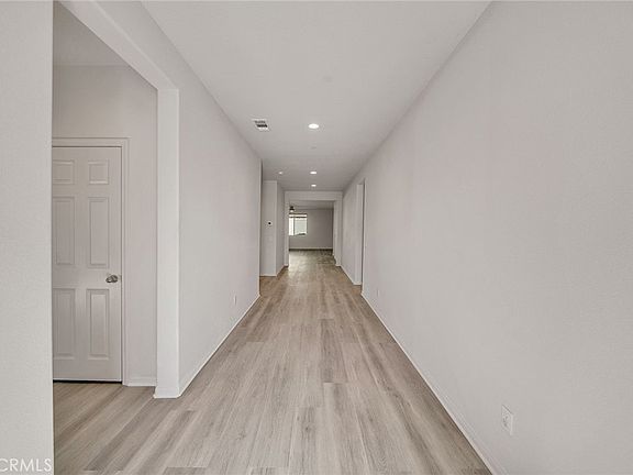2nd image of 29202 Hackberry