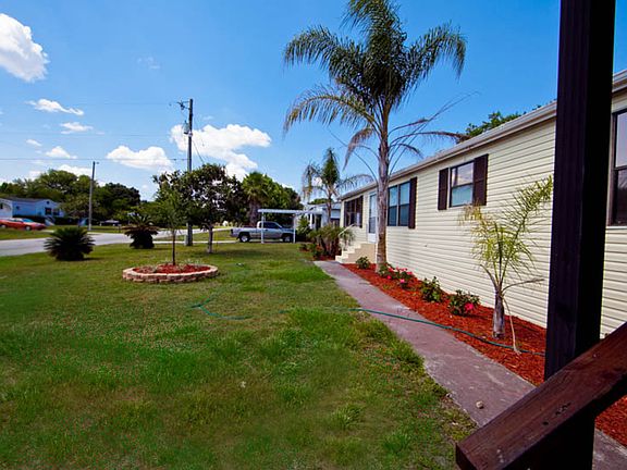 4th image of 1091 Greenskeep Dr
