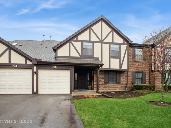 704 Elizabeth Dr #B, Wood Dale, IL 60191