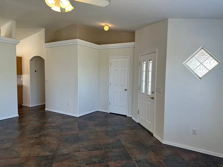 2939 Maracaibo Ln — Photo 5