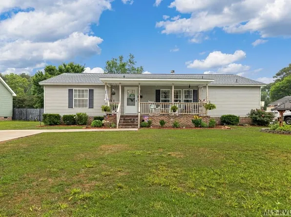 1434 E Chaloner Dr, Roanoke Rapids, NC 27870