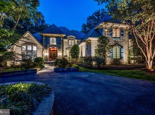 601 Utterback Store Rd, Great Falls, VA 22066