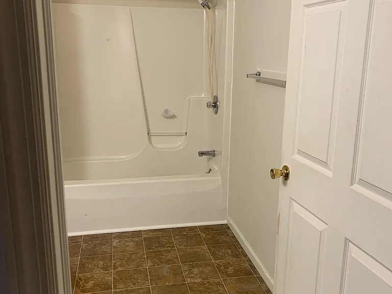 287 Hopwood Fairchance Rd #D — Photo 5