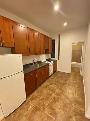 Rented by Best Apartments North Inc | media 16