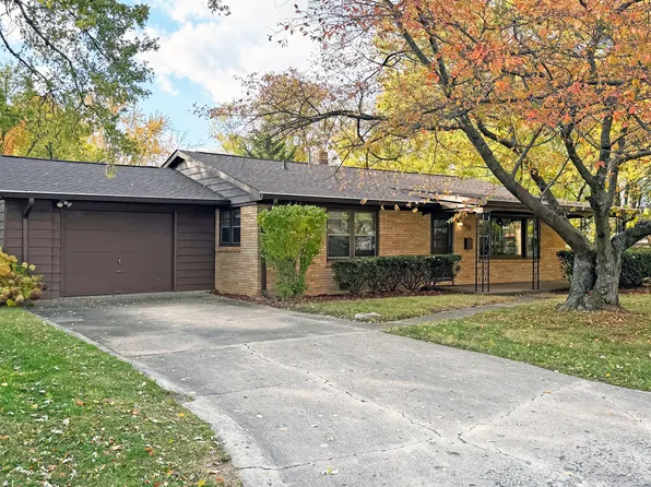 610 Chestnut Ln, Greenfield, IN 46140
