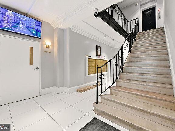 4th image of 1401 Columbia Rd NW APT 414