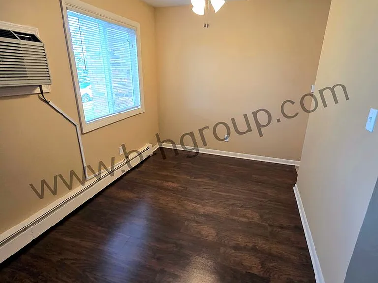Countryside Apartments B3 — Photo 13