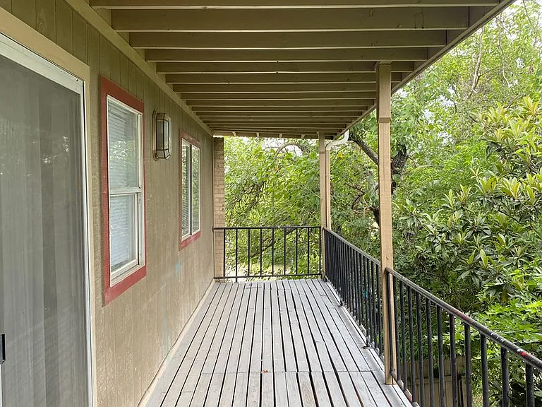 322 Recoleta Rd #201 — Photo 11
