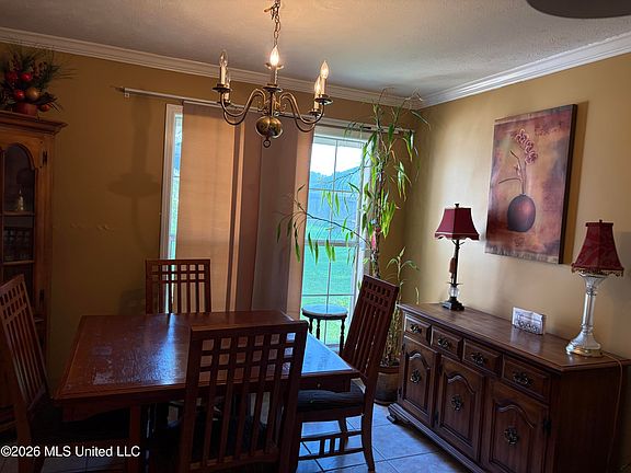 5th image of 456 Treles Dr