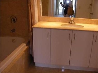 4th image of 801 Brickell Key Bl 3104 #3104