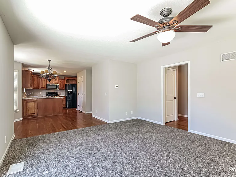 10808 N Donnelly Ct — Photo 5