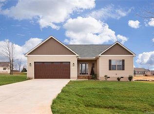 173 Staffordshire Dr, Statesville, NC 28625