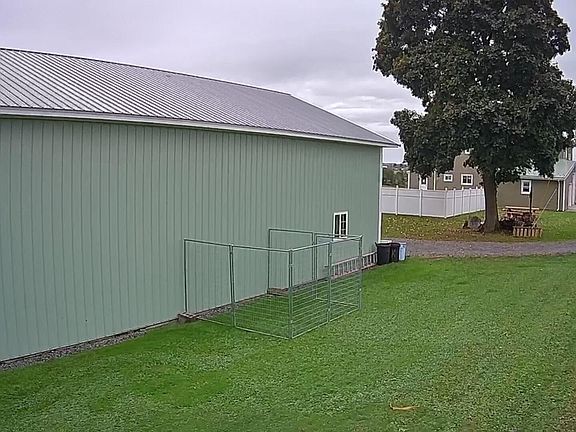 5th image of 349 Seebers Lane