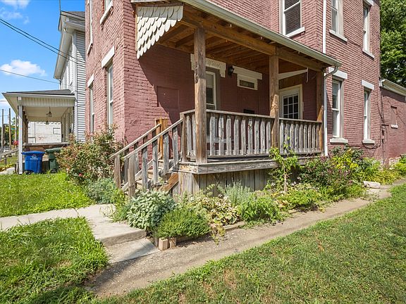 3rd image of 228 Miller Ave