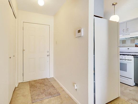 5th image of 12504 Nambe Ave NE