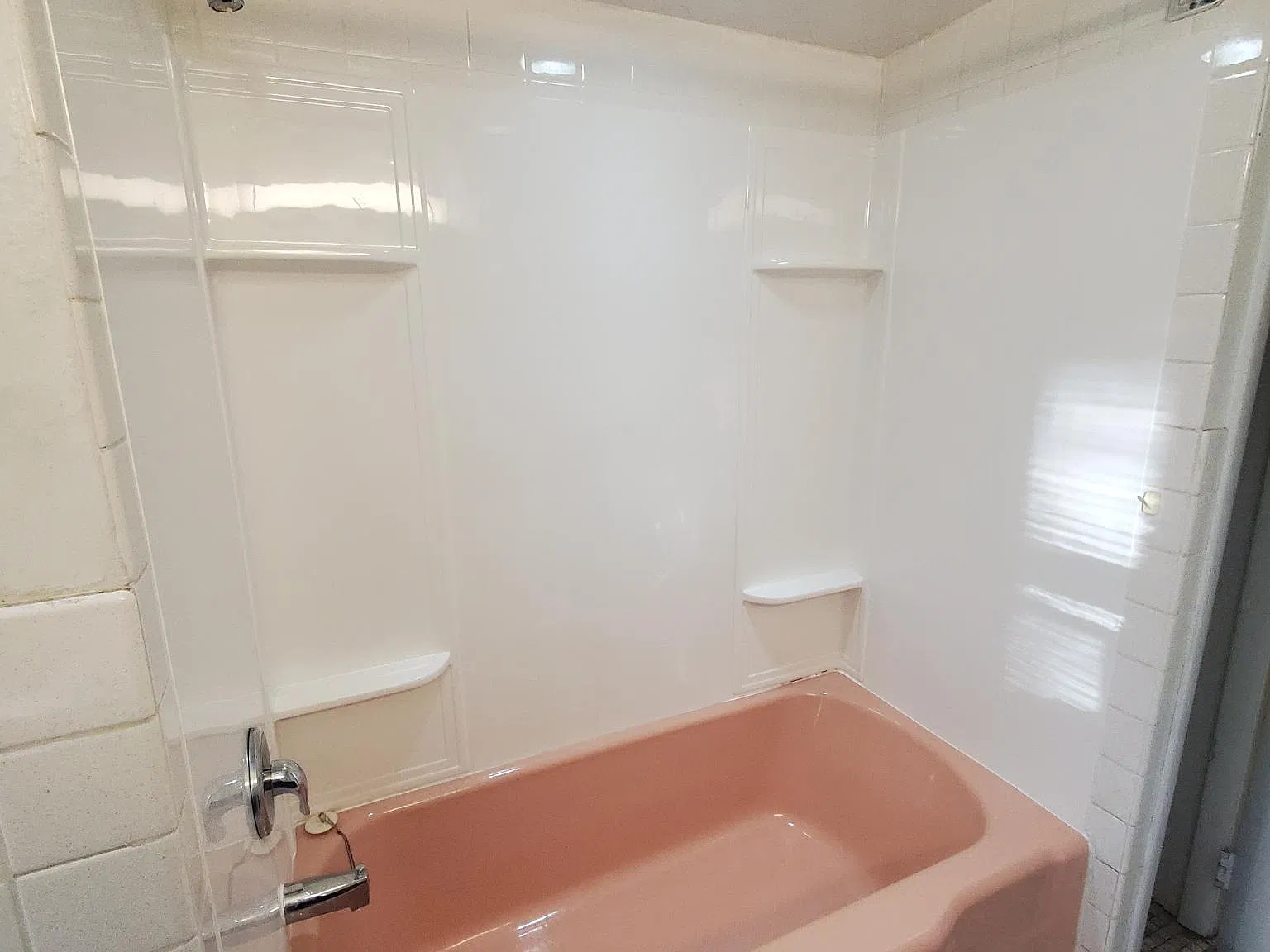 1 bed, 1000 sqft, $1,300 — Photo 4