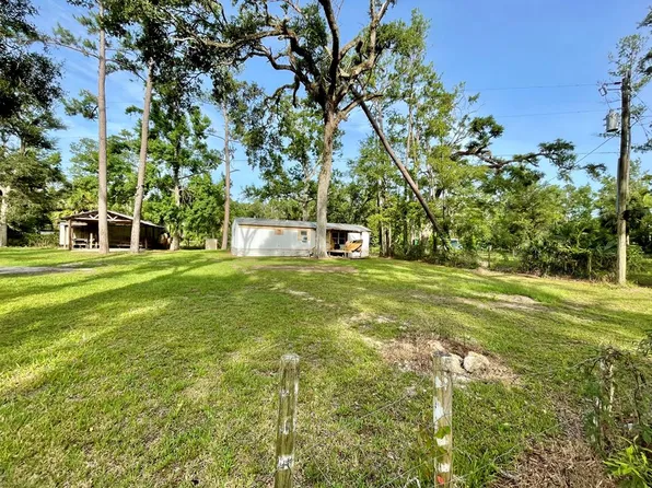 297 SE Yorkshire Rd, Mayo, FL 32066