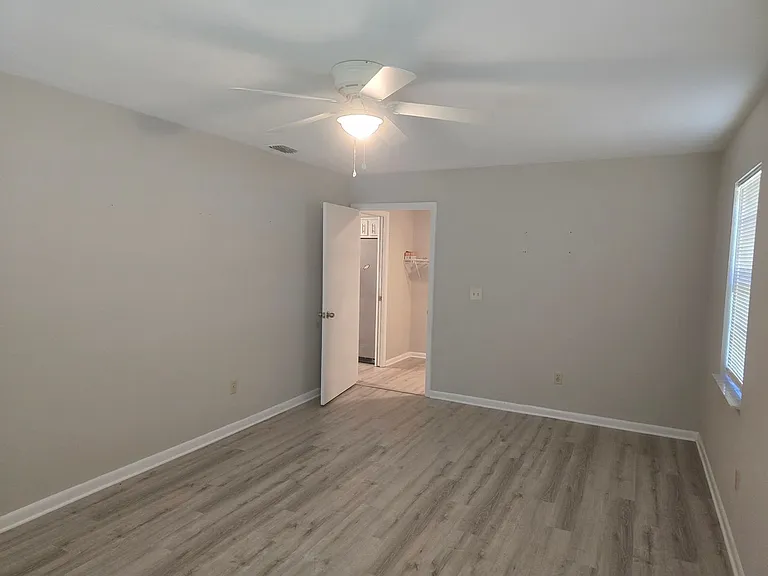 6853 Grove Rd — Photo 12