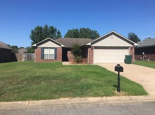 835 Woodard Dr, Conway, AR 72034