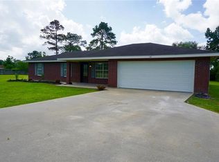 300 Primrose Dr, Sulphur, LA 70665