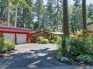 23520 Robin Hood Dr, Edmonds, WA 98020